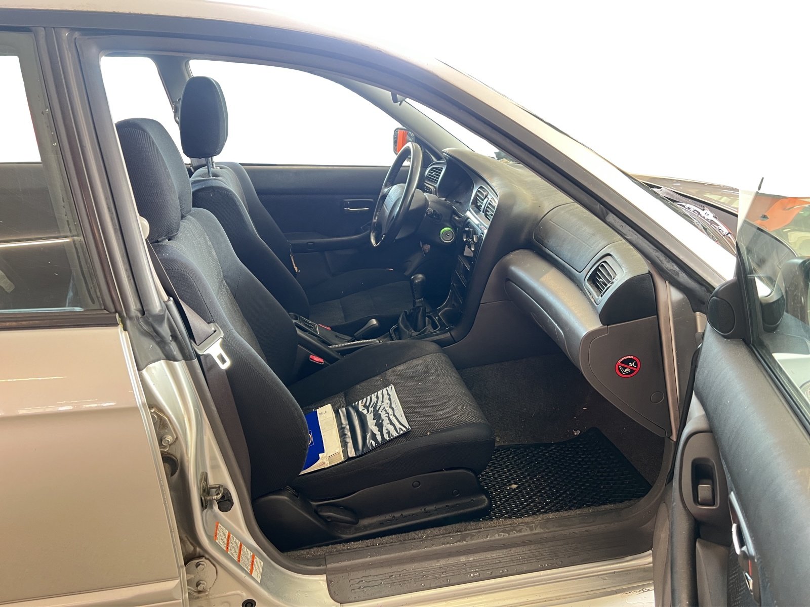 SUBARU Legacy 2.0 Swiss Snow, Essence, Occasion / Utilisé, Manuelle - 6