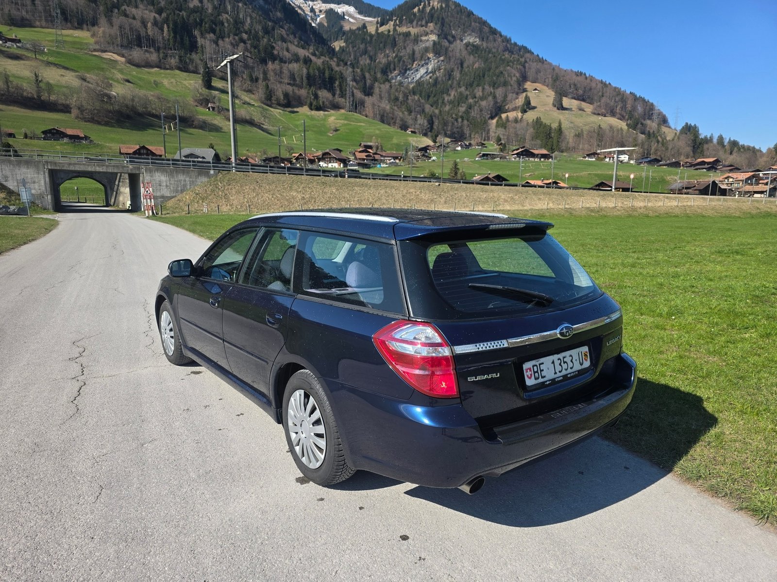 SUBARU Legacy Station 2.0 R Swiss, Essence, Occasion / Utilisé, Automatique - 5
