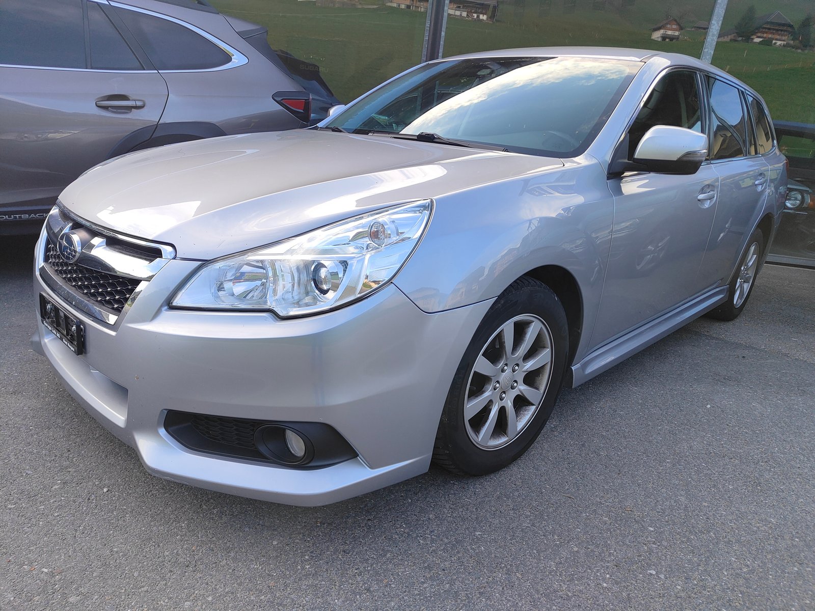 SUBARU Legacy 2.0i Swiss AWD Lineartronic