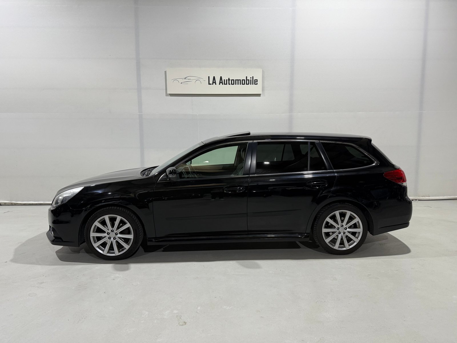 SUBARU Legacy 2.5i Limited S AWD Lineartronic, Benzin, Occasion / Gebraucht, Automatik - 3