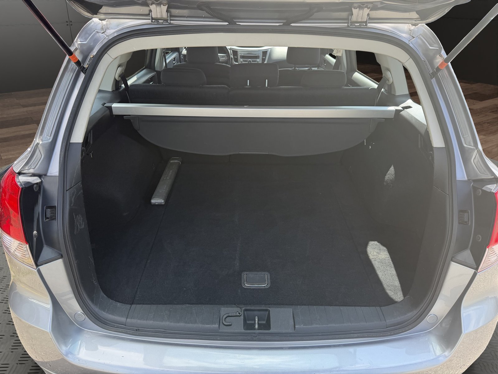 SUBARU Legacy 2.0i Swiss Special AWD, Essence, Occasion / Utilisé, Manuelle - 7