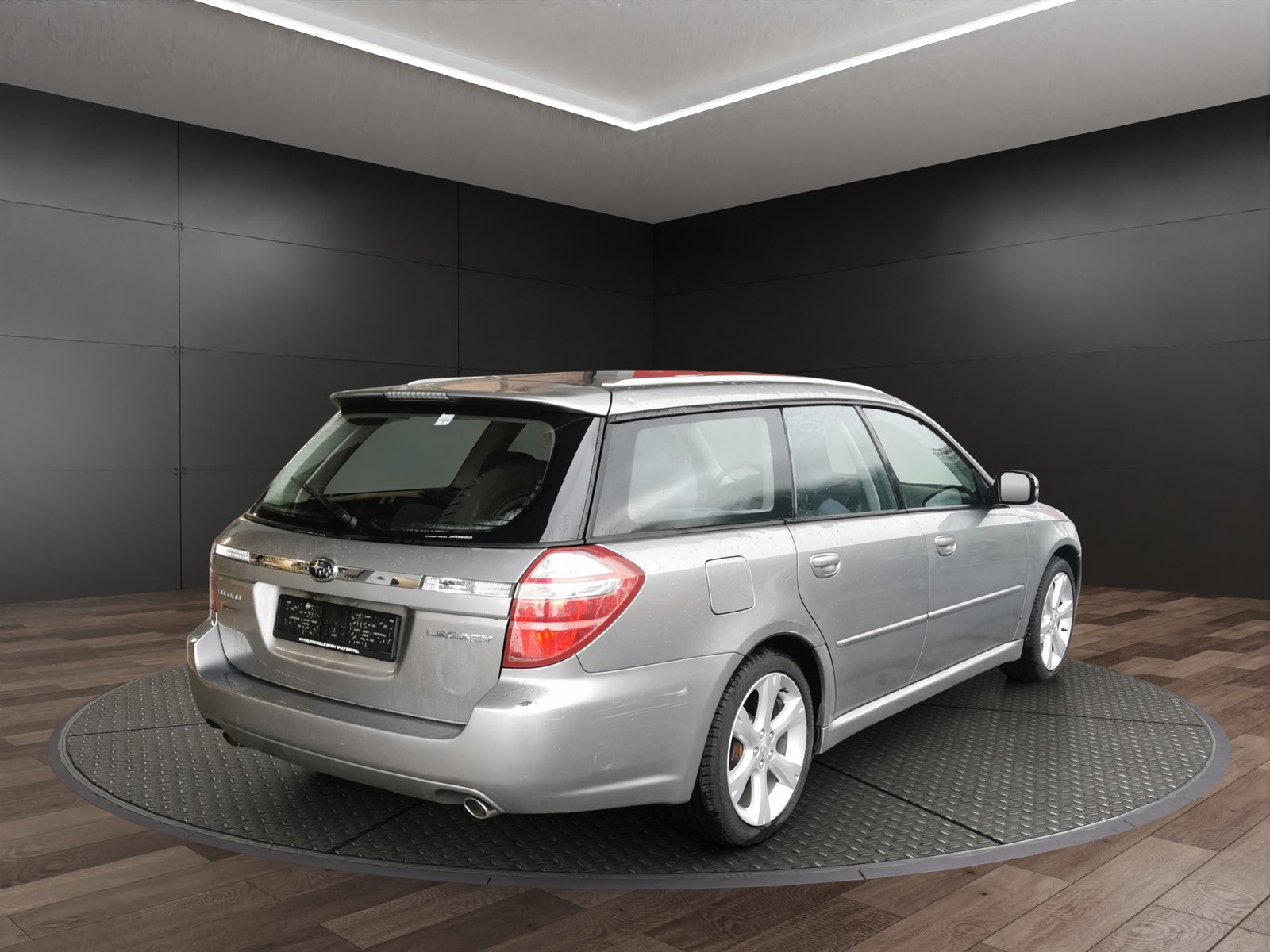 SUBARU Legacy 2.0R AWD Limited Automatic, Petrol, Second hand / Used, Automatic - 7