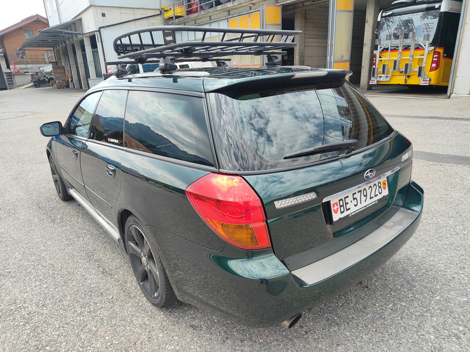 SUBARU Legacy 2.5i AWD Limited Automatic, Benzin, Occasion / Gebraucht, Automatik - 6
