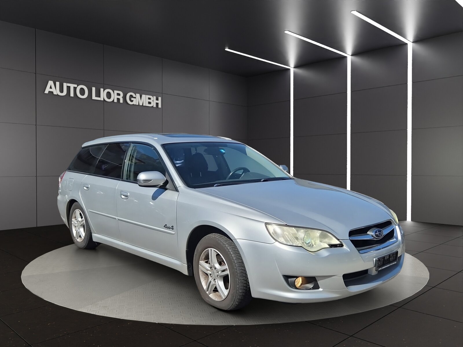 SUBARU Legacy 2.0R AWD Swiss