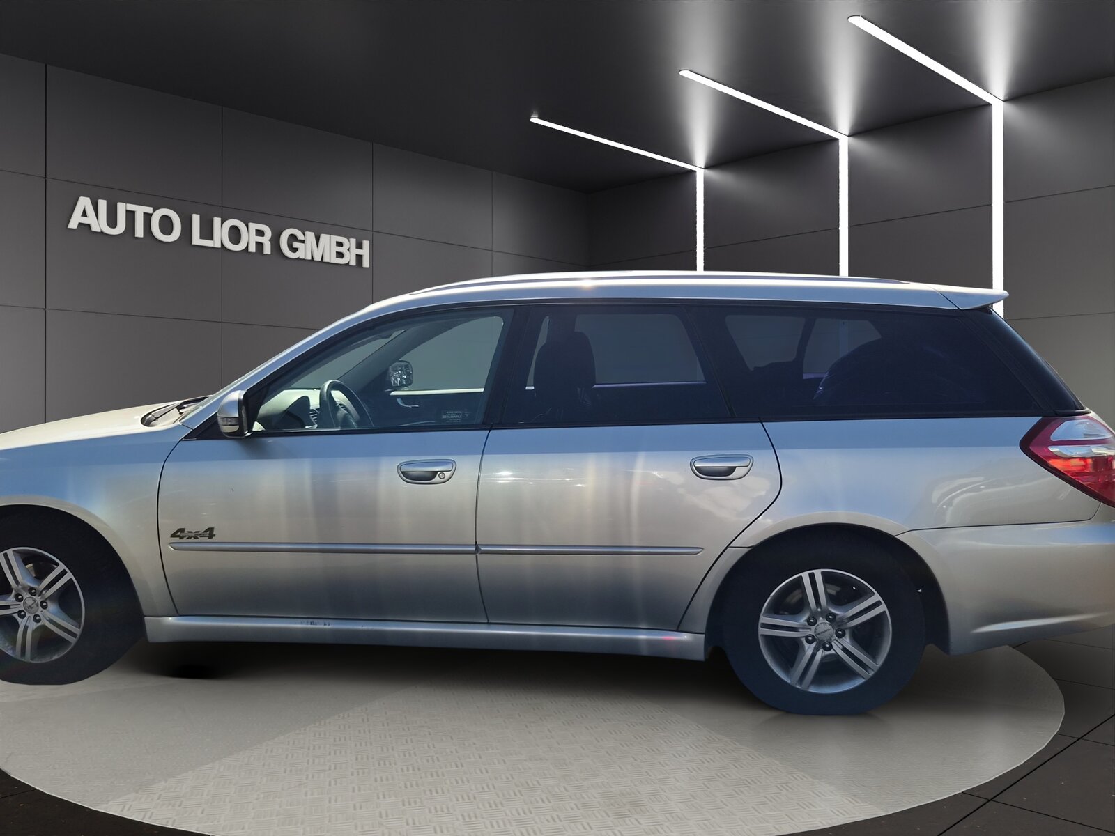 SUBARU Legacy 2.0R AWD Swiss, Benzin, Occasion / Gebraucht, Handschaltung - 4