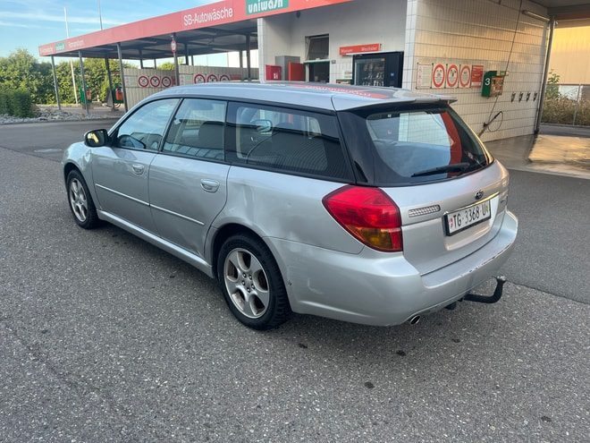 SUBARU LEGACY 2.0 Swiss, Essence, Occasion / Utilisé, Manuelle - 5