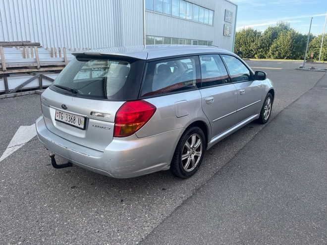 SUBARU LEGACY 2.0 Swiss, Essence, Occasion / Utilisé, Manuelle - 6