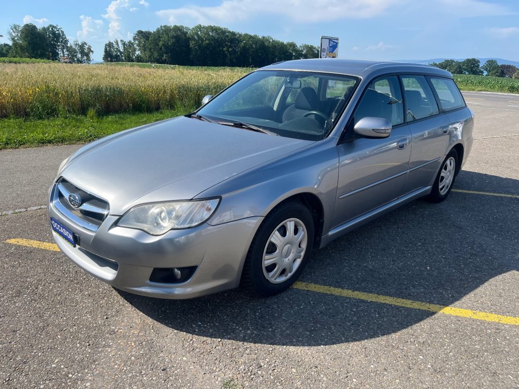 SUBARU LEGACY 2.0 R Swiss, Petrol, Second hand / Used, Manual - 2