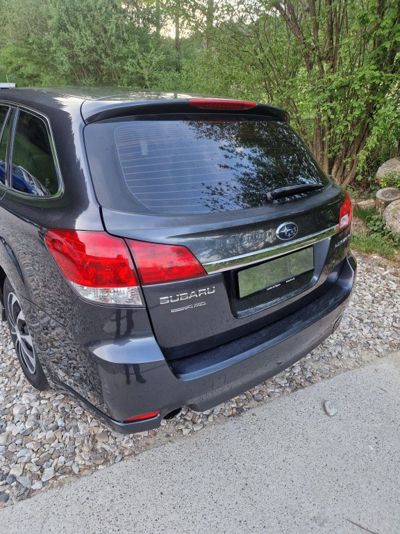 SUBARU LEGACY 2.0i Swiss, Essence, Occasion / Utilisé, Manuelle - 5