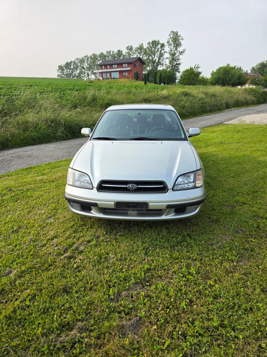 SUBARU Legacy 2.5 Limited