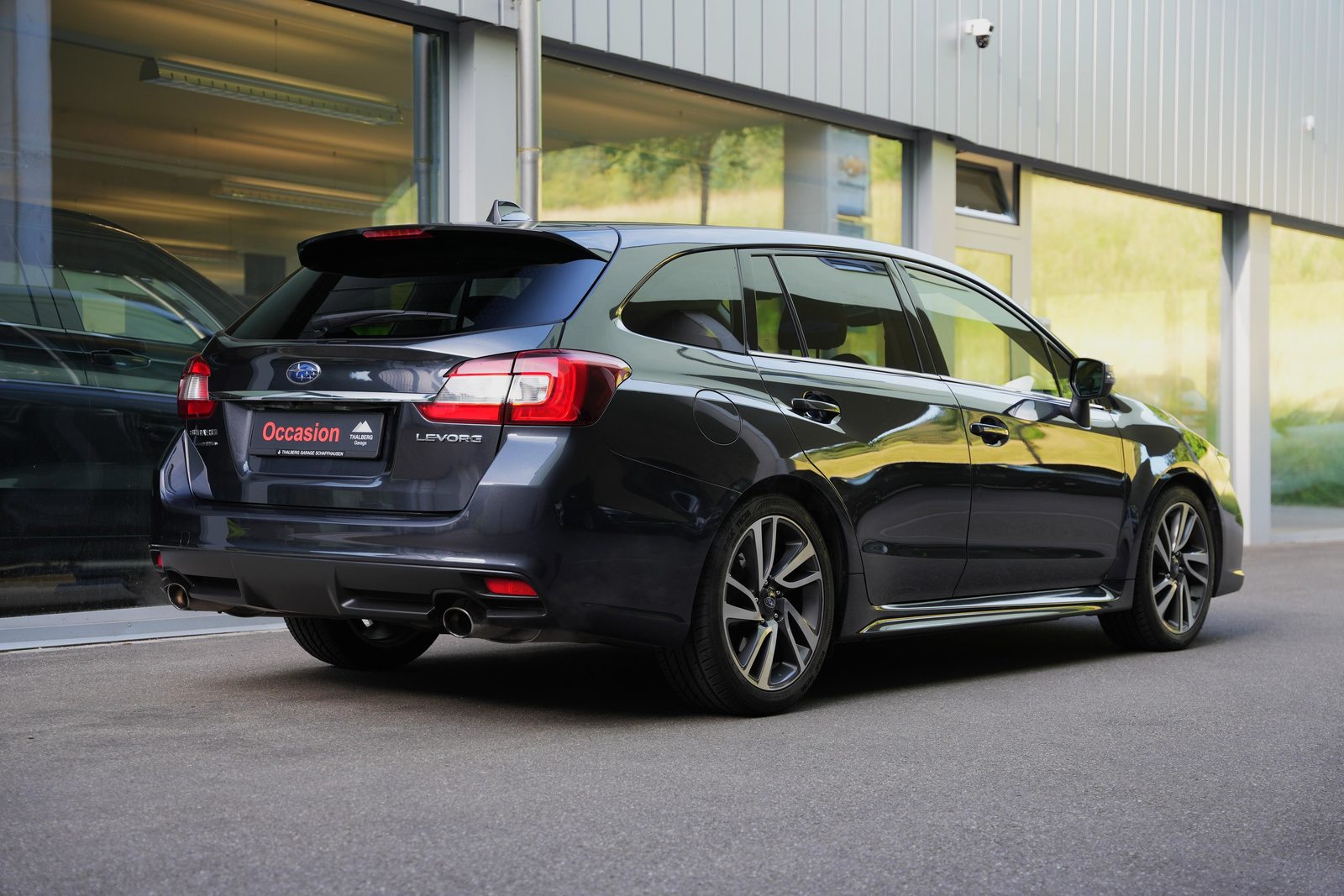 SUBARU Levorg 1.6 DIT Luxury S, Petrol, Second hand / Used, Automatic - 4