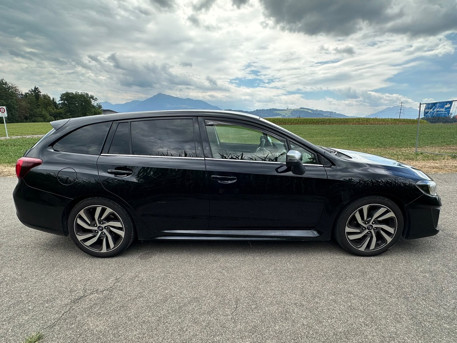 SUBARU Levorg 2.0i Swiss Plus AWD Lineartronic, Benzin, Occasion / Gebraucht, Automatik - 5