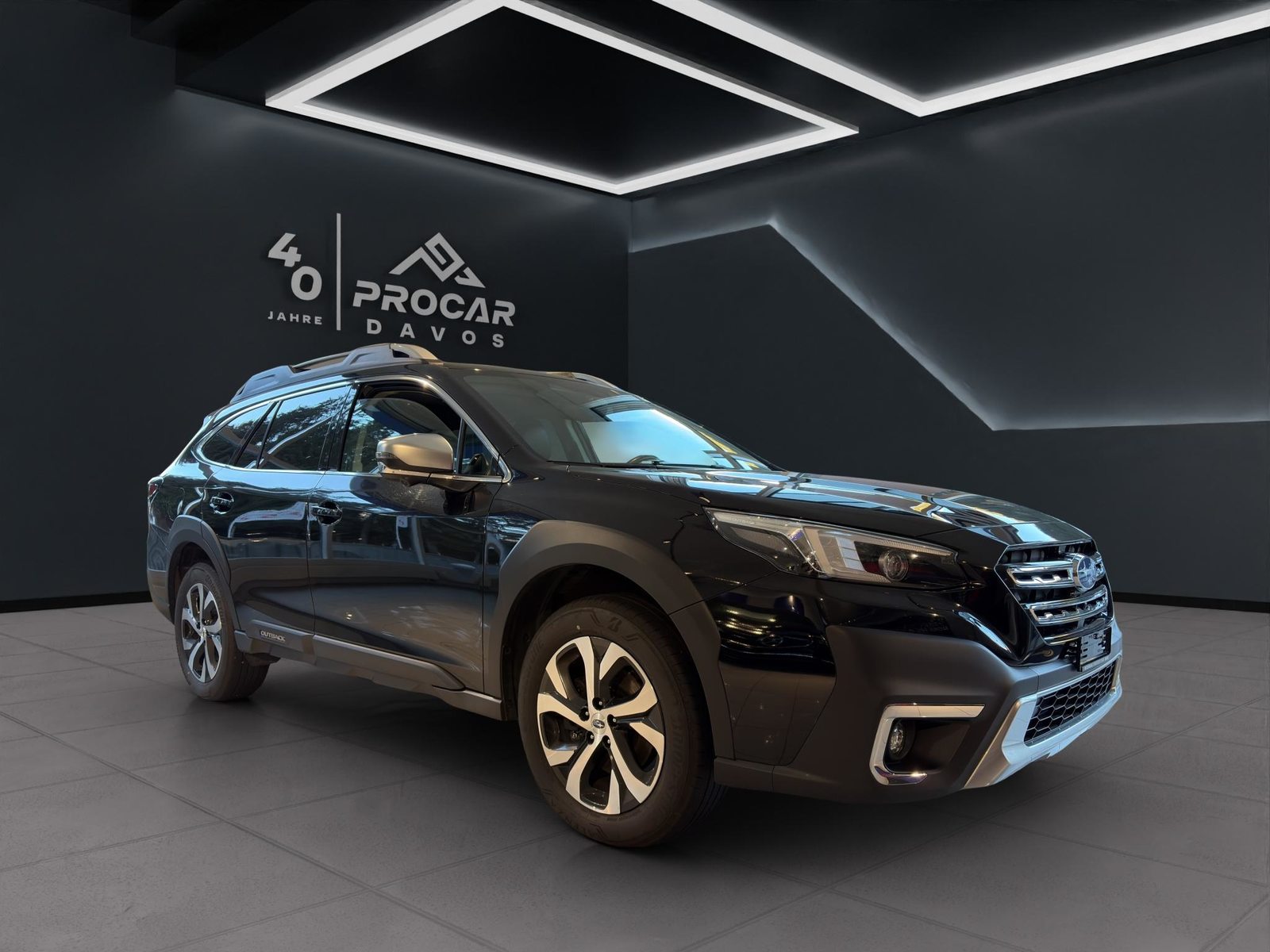 SUBARU Outback 2.5i Luxury