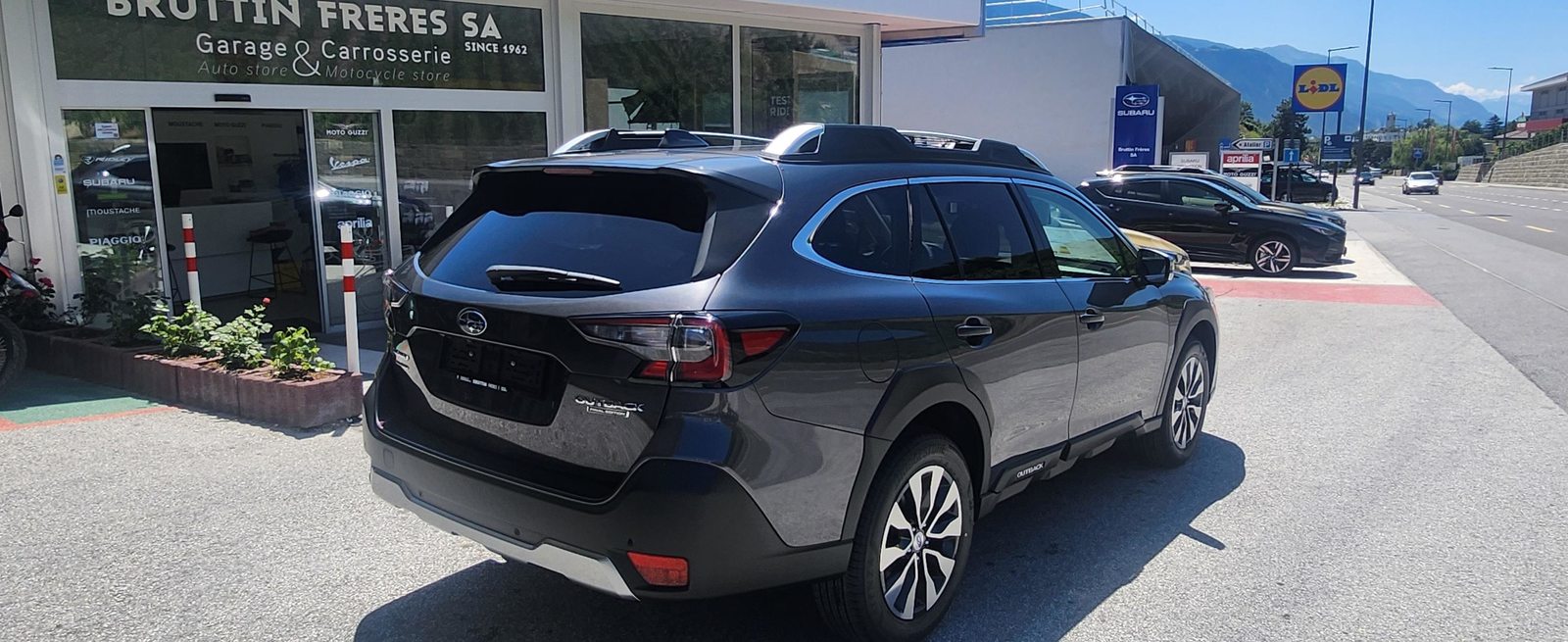 SUBARU Outback 2.5i Final Edition, Benzina, Auto nuove, Automatico - 3