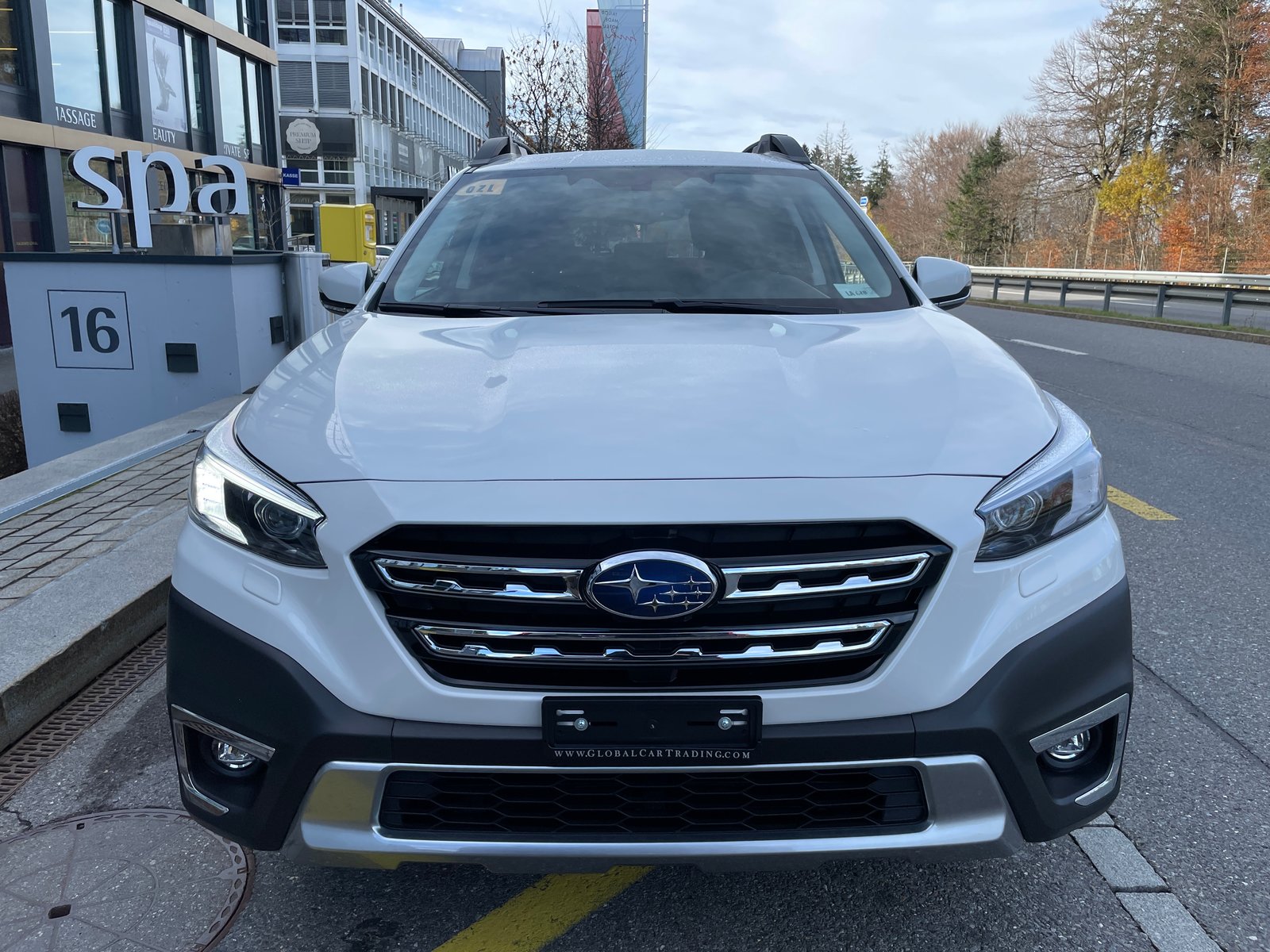 SUBARU Outback 2.5i Limited AWD, Petrol, New car, Automatic - 2