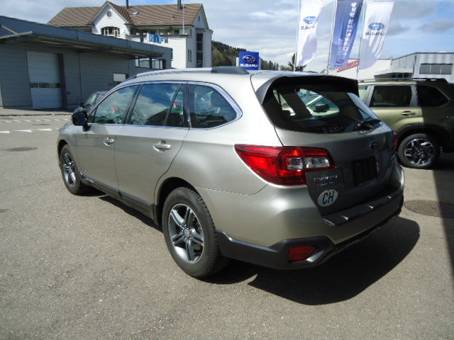 SUBARU Outback 2.5i Swiss, Benzina, Occasioni / Usate, Automatico - 4