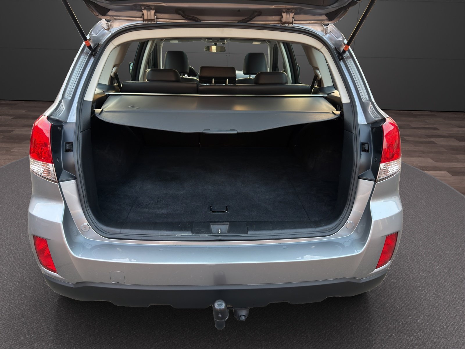 SUBARU Outback 2.5i Swiss Special AWD Lineartronic, Petrol, Second hand / Used, Automatic - 6