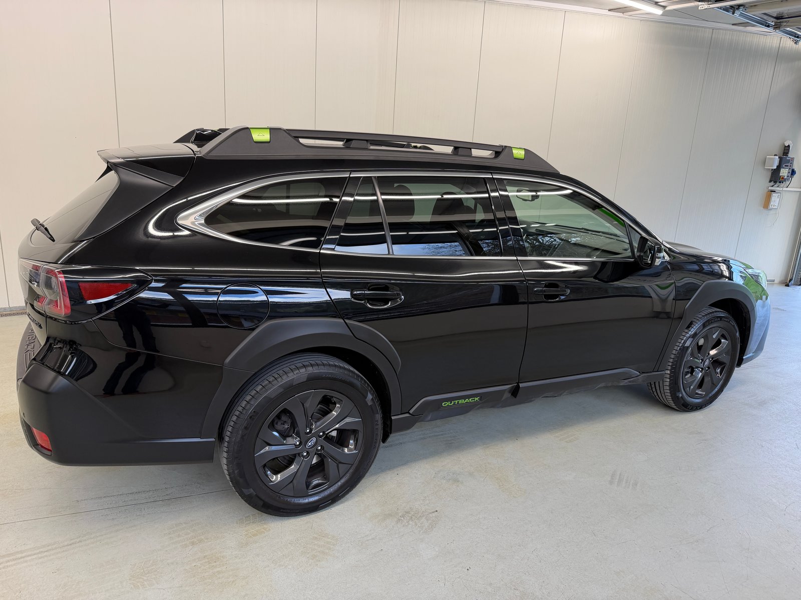 SUBARU Outback 2.5i Crossroad AWD Lineartronic, Benzin, Occasion / Gebraucht, Automatik - 3