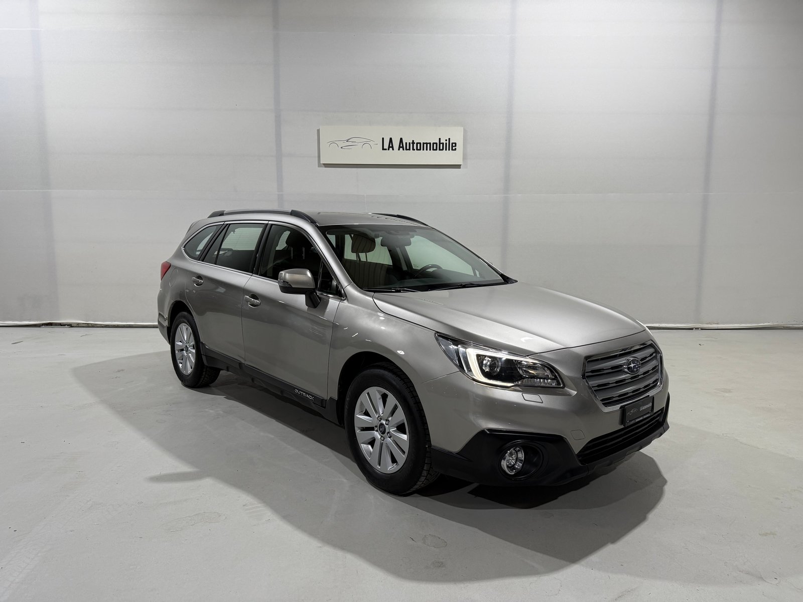 SUBARU Outback 2.5i Luxury AWD Lineartronic, Petrol, Second hand / Used, Automatic - 5