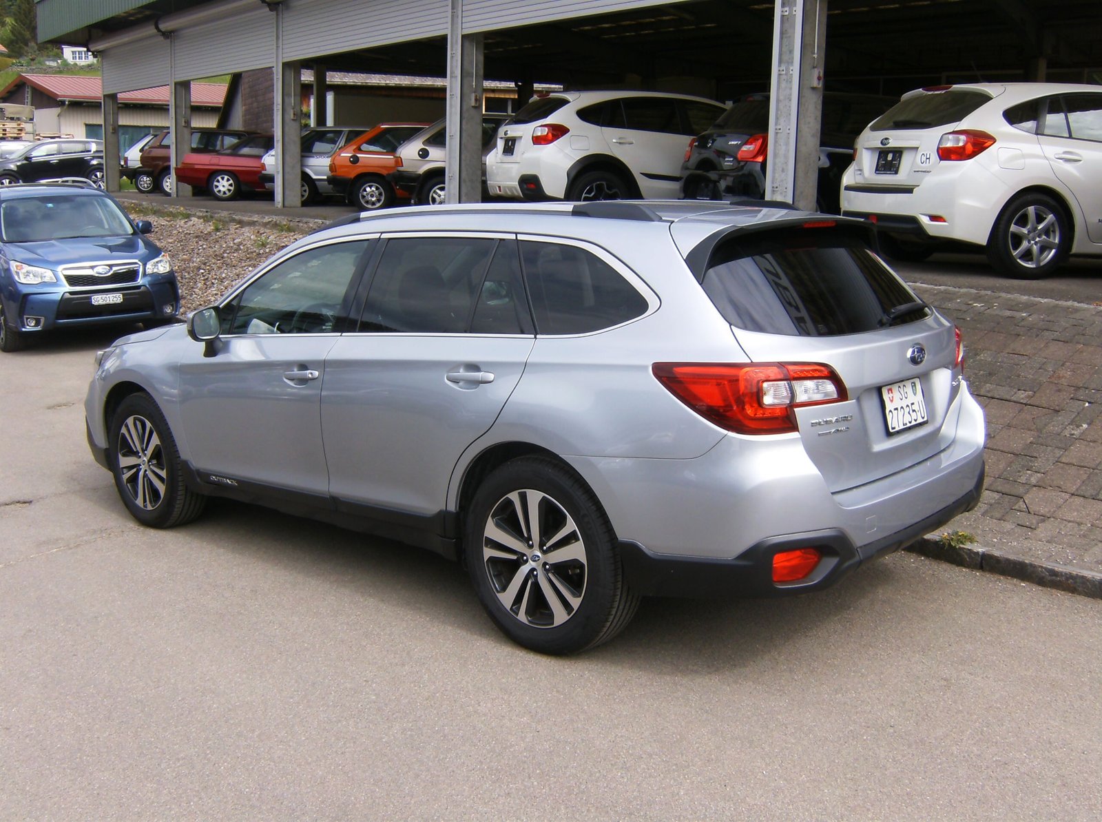 SUBARU Outback 2.5i Luxury AWD Lineartronic, Petrol, Second hand / Used, Automatic - 3