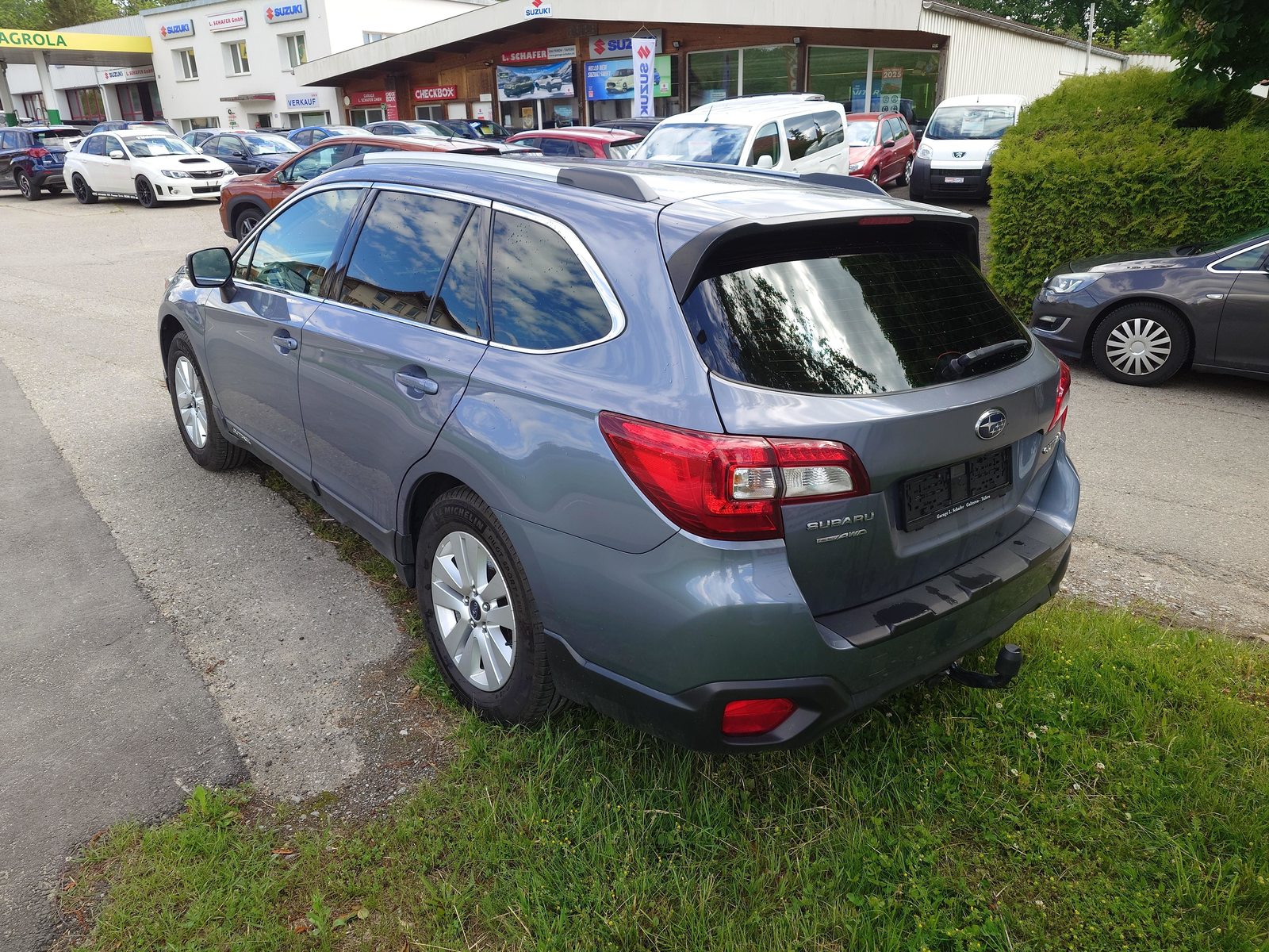 SUBARU Outback 2.5i Swiss, Petrol, Second hand / Used, Automatic - 4