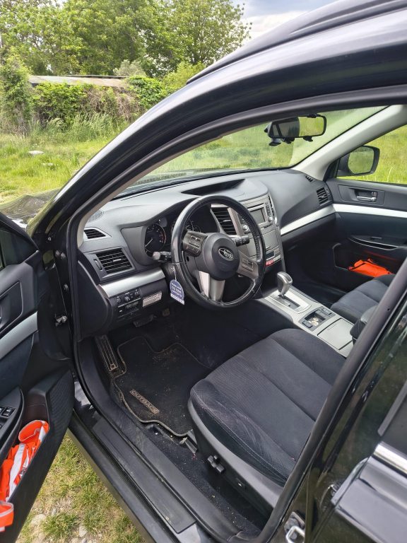 SUBARU OUTBACK 2.5i Swiss, Essence, Occasion / Utilisé, Automatique - 7