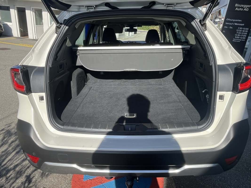 SUBARU Outback 2.5i Luxury, Essence, Occasion / Utilisé, Automatique - 5