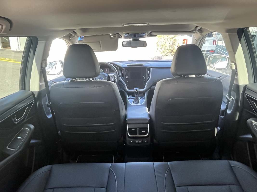 SUBARU Outback 2.5i Luxury, Essence, Occasion / Utilisé, Automatique - 6