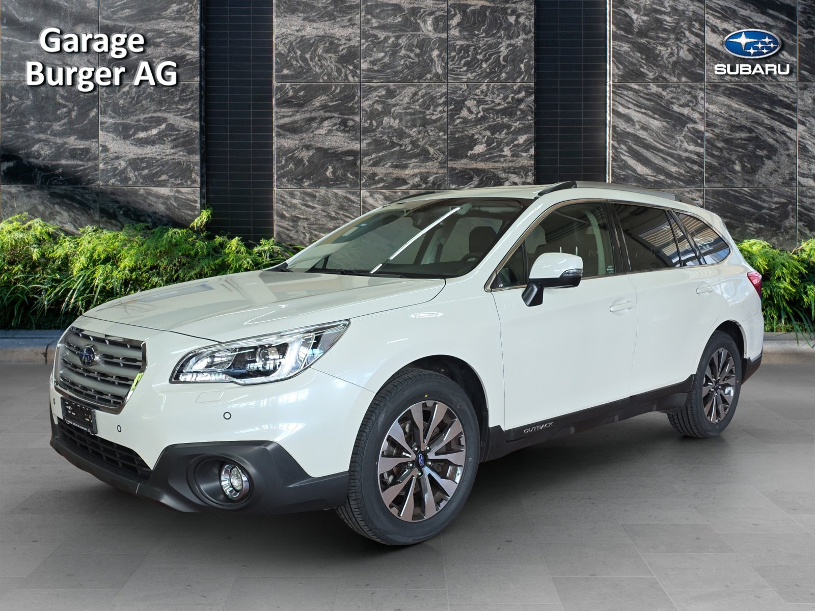 SUBARU Outback 2.5i Luxury