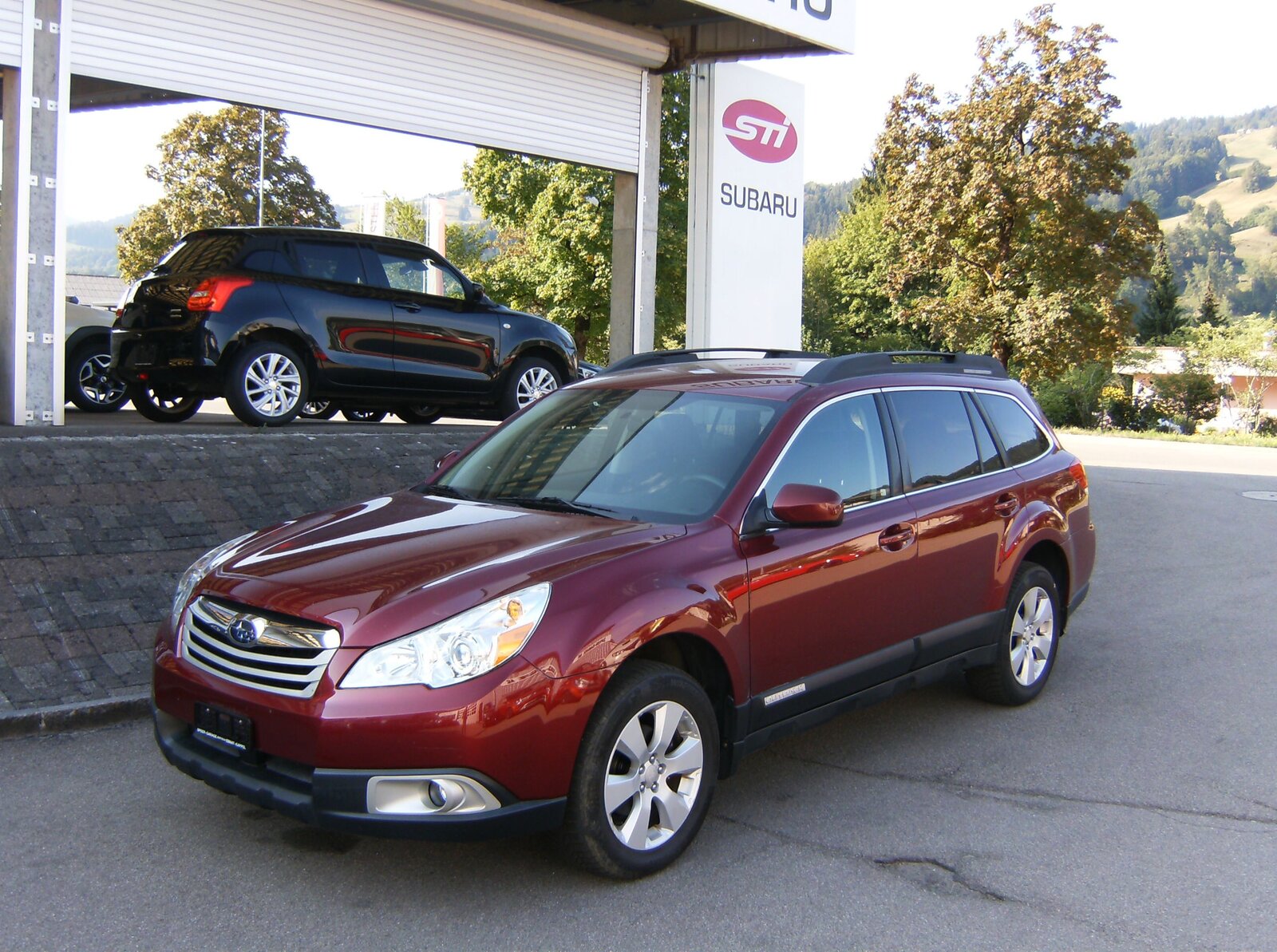 SUBARU Outback 2.5i Swiss AWD Lineartronic