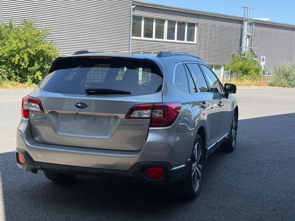 SUBARU OUTBACK 2.5i Luxury, Benzina, Occasioni / Usate, Automatico - 6