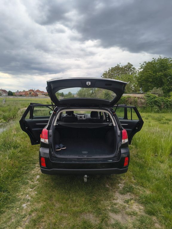 SUBARU OUTBACK 2.5i Swiss, Essence, Occasion / Utilisé, Automatique - 4