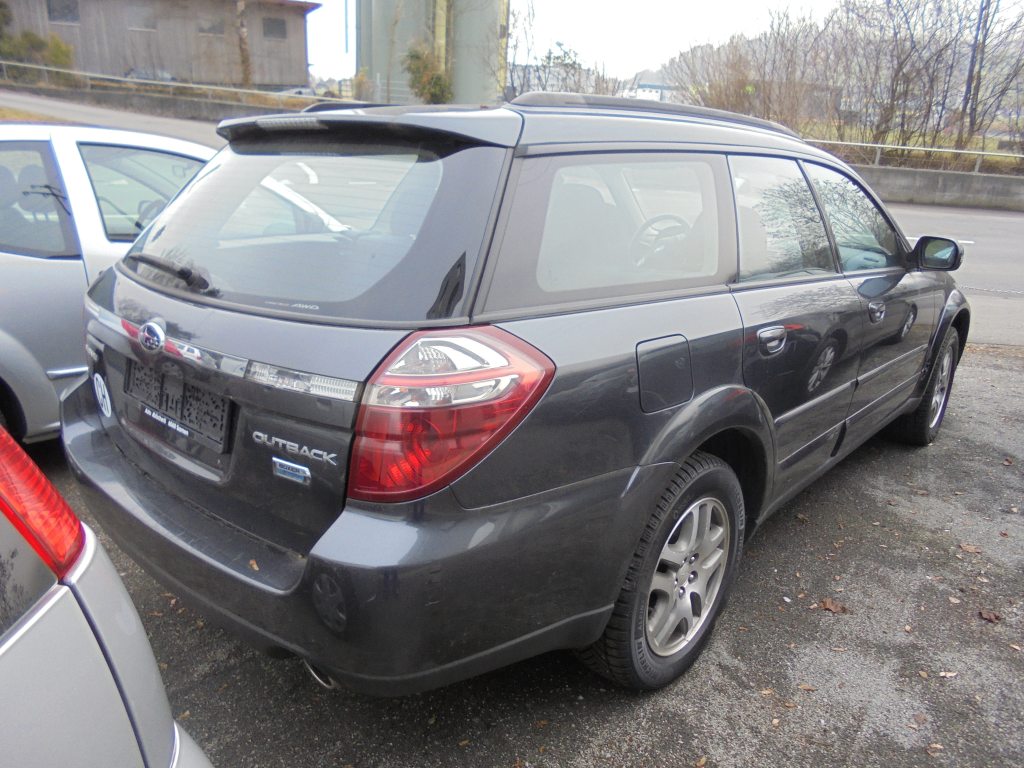 SUBARU OUTBACK 2.0 D Swiss, Diesel, Occasion / Utilisé, Manuelle - 2
