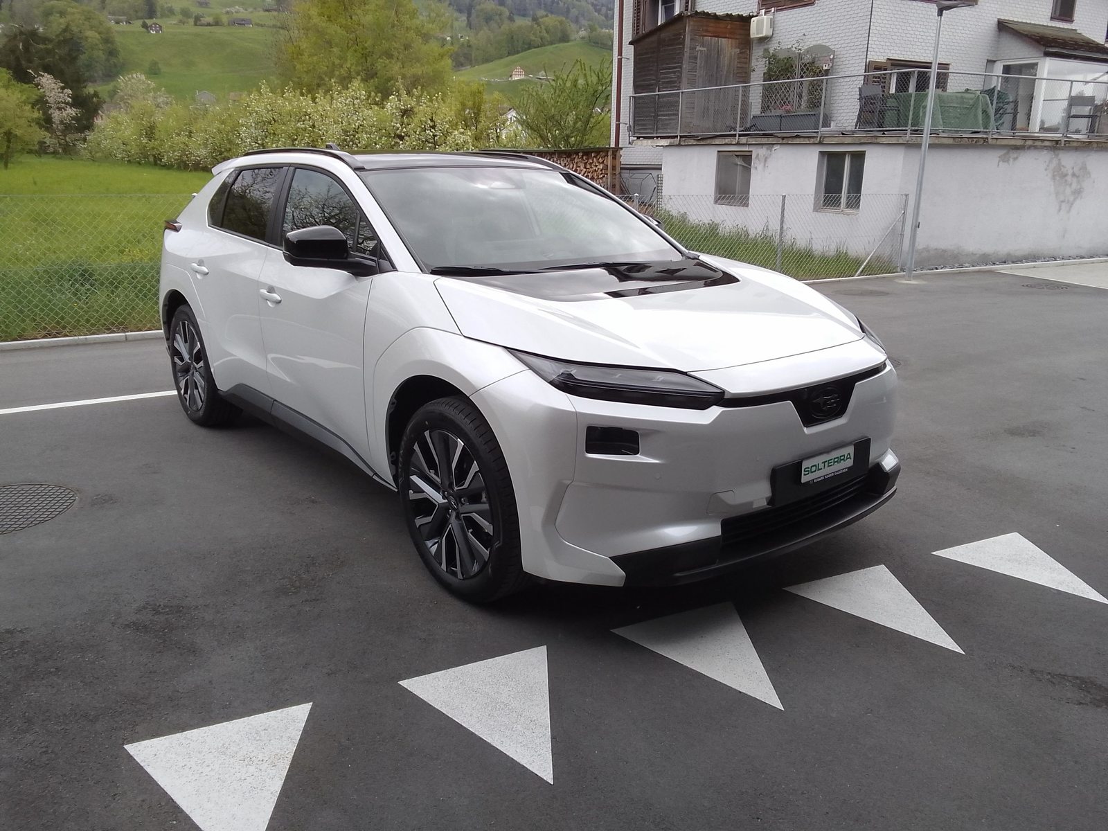 SUBARU Solterra eV Luxury AWD, Elektro, Neuwagen, Automatik - 2
