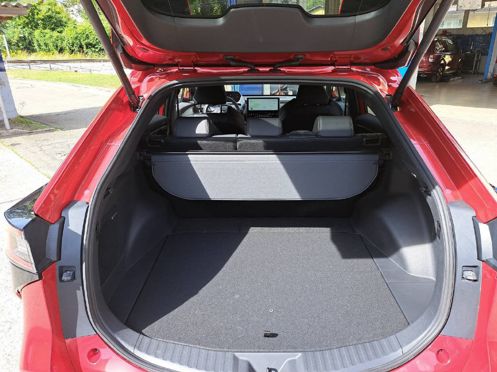 SUBARU Solterra eV Luxury AWD, Elektro, Occasion / Gebraucht, Automatik - 6