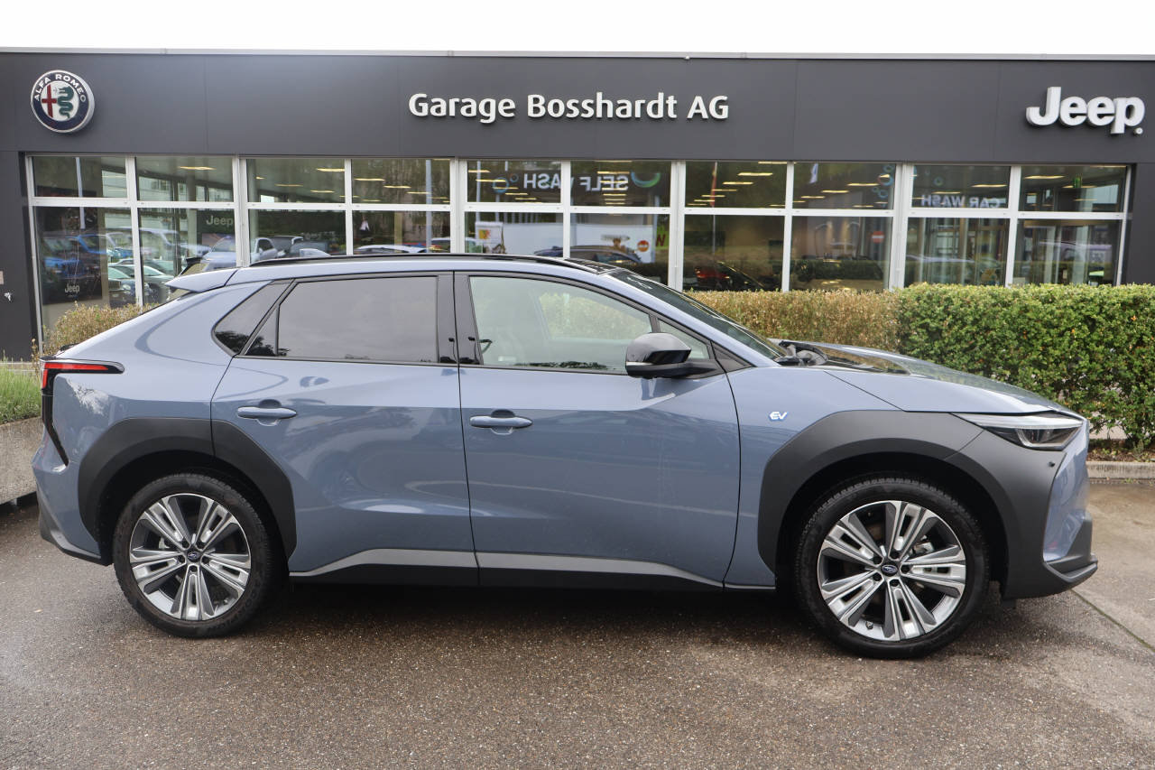 SUBARU Solterra eV Luxury AWD