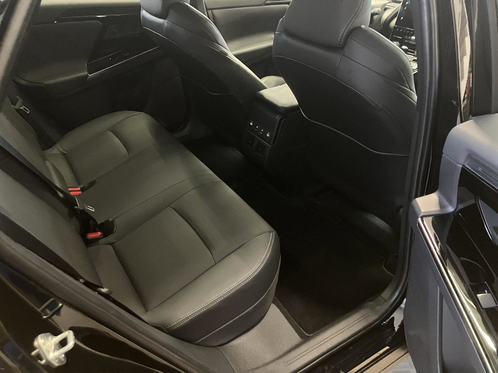 SUBARU Solterra eV Luxury AWD, Elektro, Occasion / Gebraucht, Automatik - 7