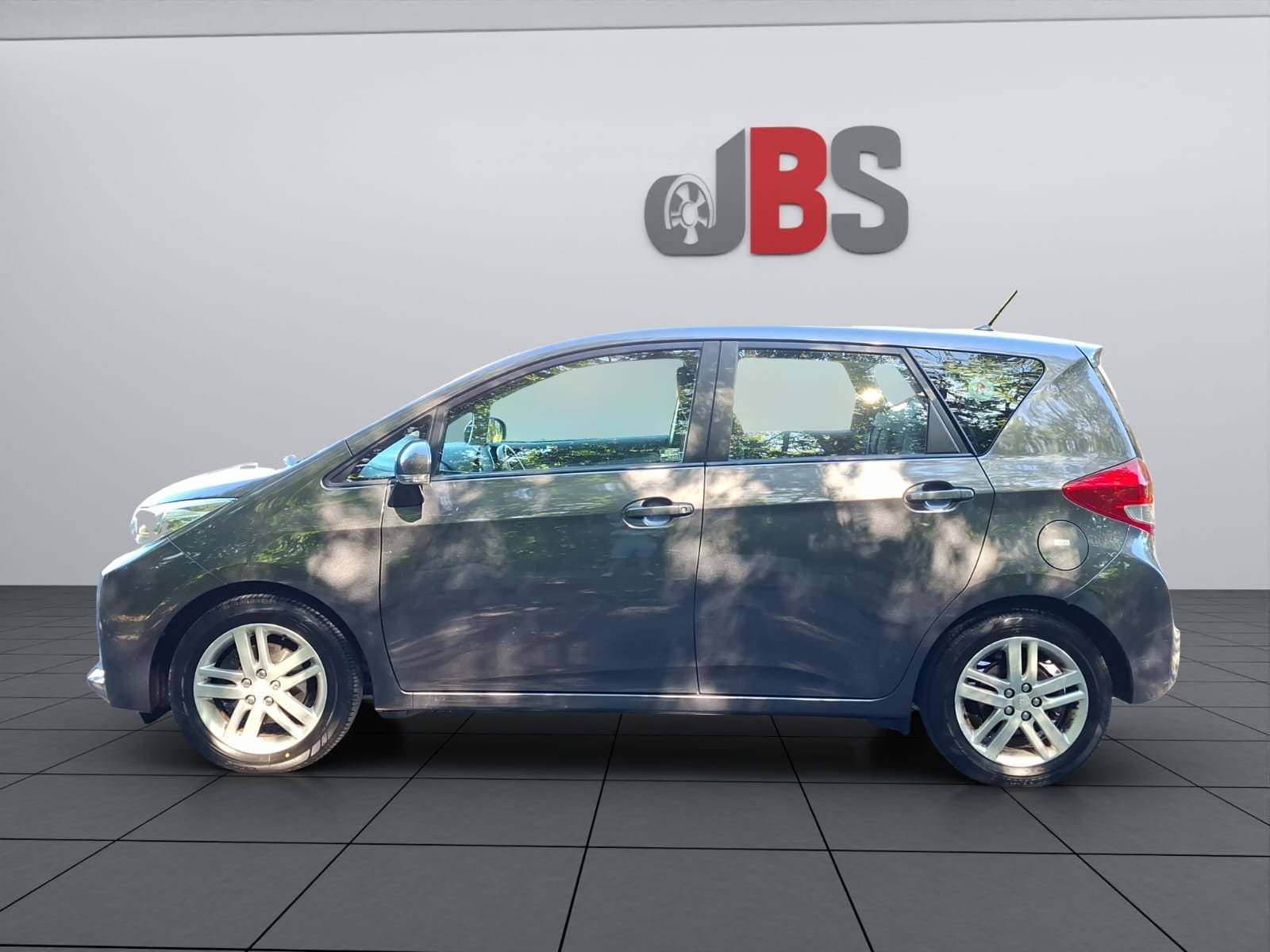 SUBARU Trezia 1.4D Swiss Automatic, Diesel, Second hand / Used, Automatic - 4