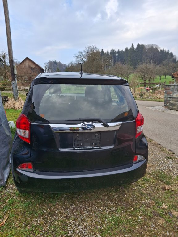 SUBARU Trezia 1.3i Swiss, Benzin, Occasion / Gebraucht, Handschaltung - 2