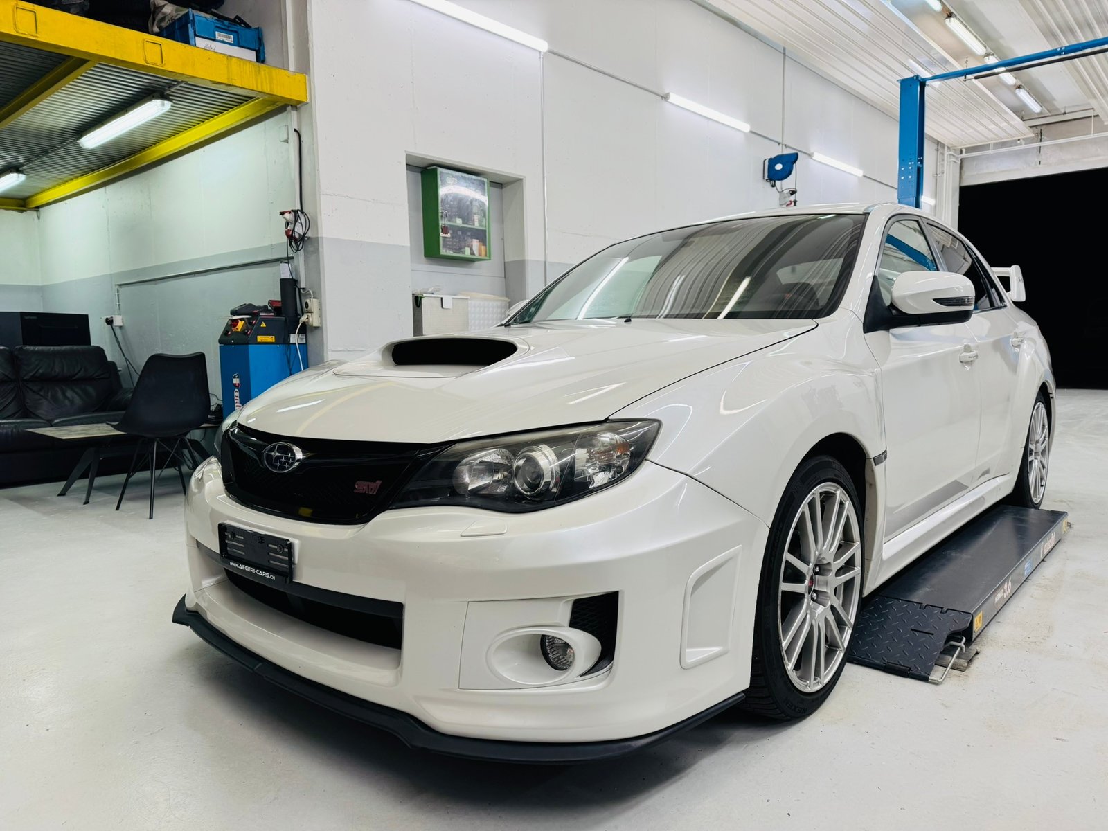 SUBARU 2.5 Turbo 4WD WRX STI Sport
