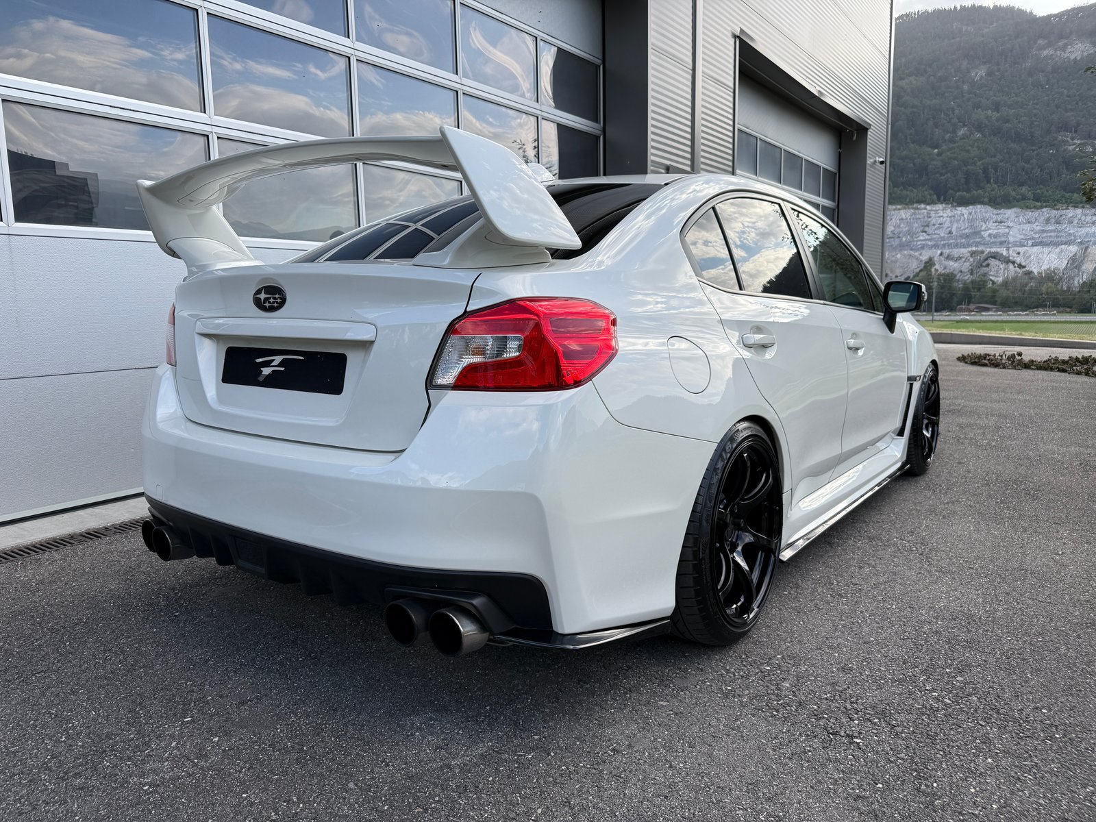 SUBARU WRX 2.5 Turbo 4WD STI Sport, Petrol, Second hand / Used, Manual - 3