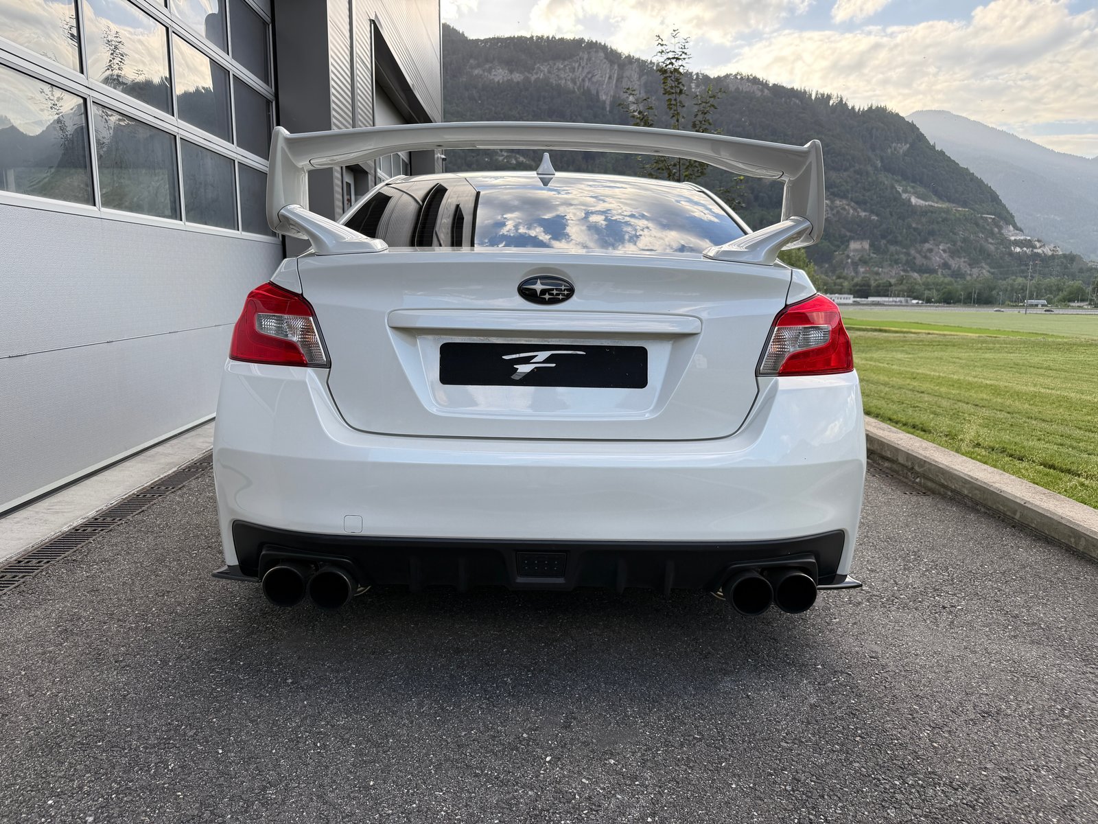 SUBARU WRX 2.5 Turbo 4WD STI Sport, Petrol, Second hand / Used, Manual - 4