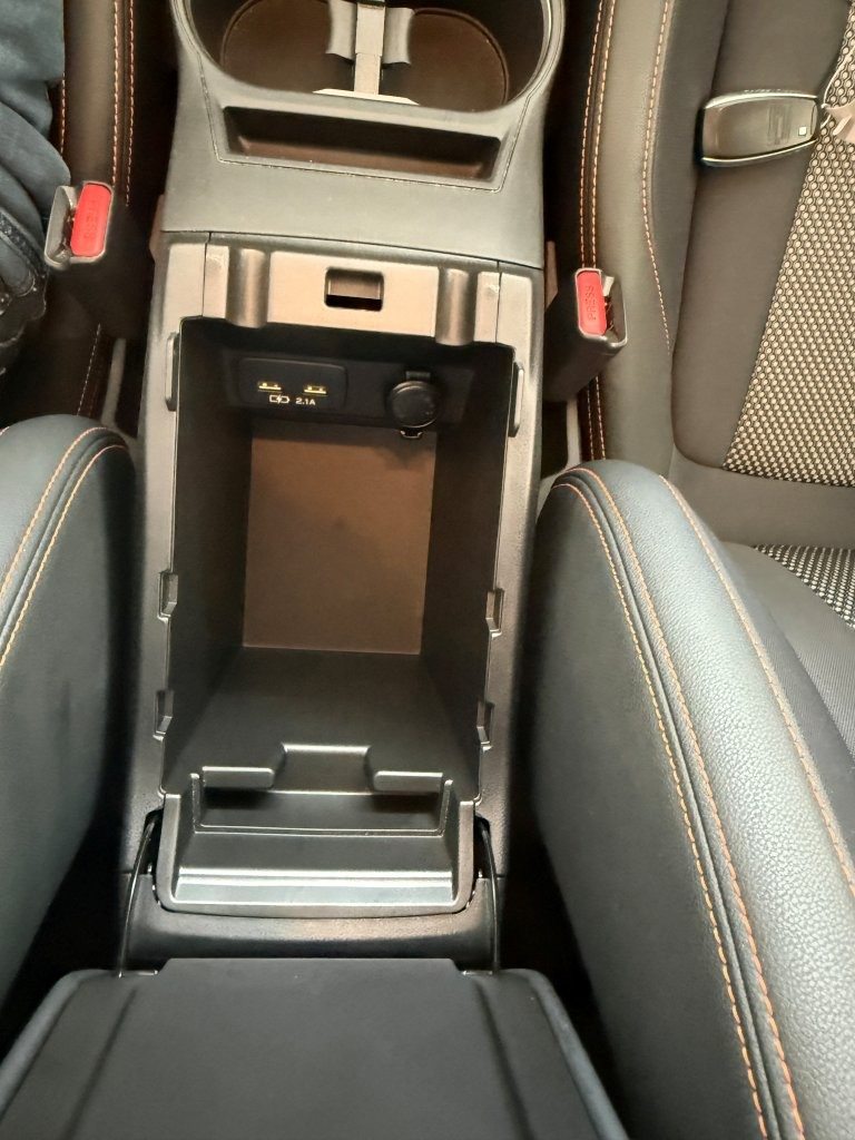 SUBARU XV 2.0 e Swiss Plus AWD, Petrol, Second hand / Used, Automatic - 4