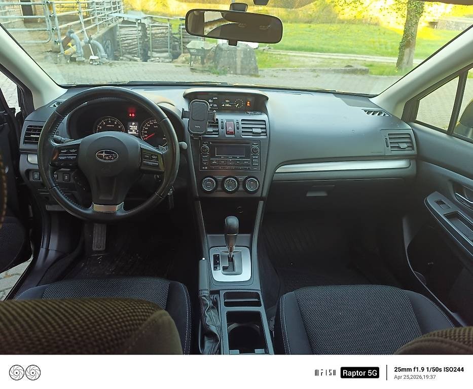 SUBARU XV 2.0i Swiss Two, Petrol, Second hand / Used, Automatic - 4