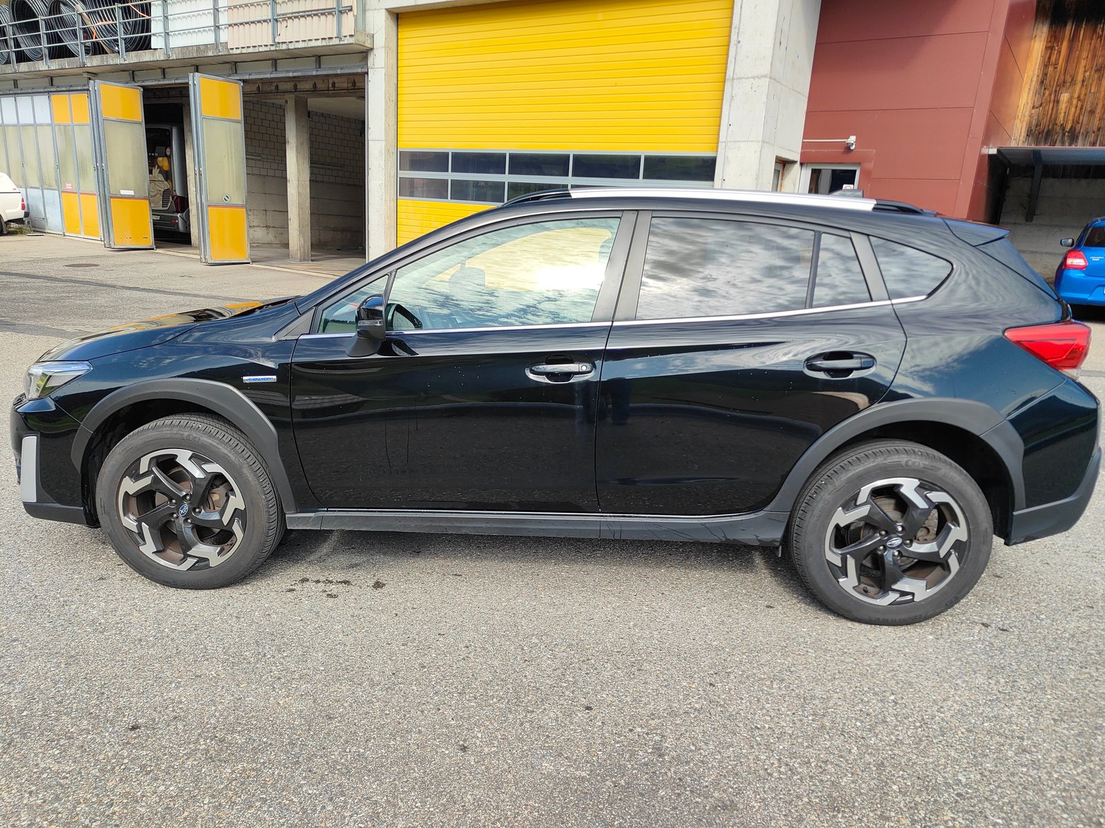 SUBARU XV 2.0 e-Boxer Swiss Plus AWD Lineartronic, Full-Hybrid Petrol/Electric, Second hand / Used, Automatic - 2