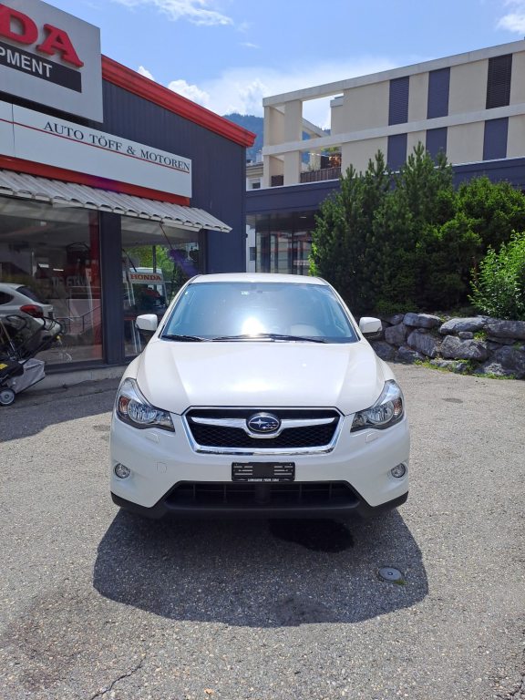 SUBARU XV 2.0i Swiss Two, Petrol, Second hand / Used, Manual - 3