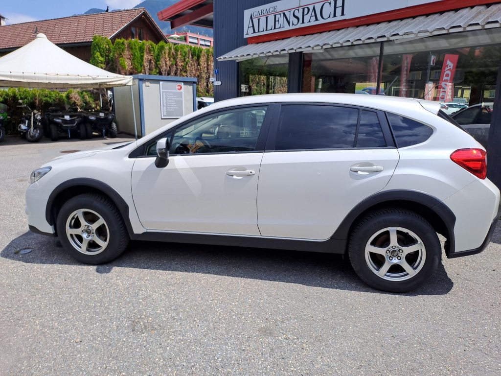 SUBARU XV 2.0i Swiss Two, Petrol, Second hand / Used, Manual - 5