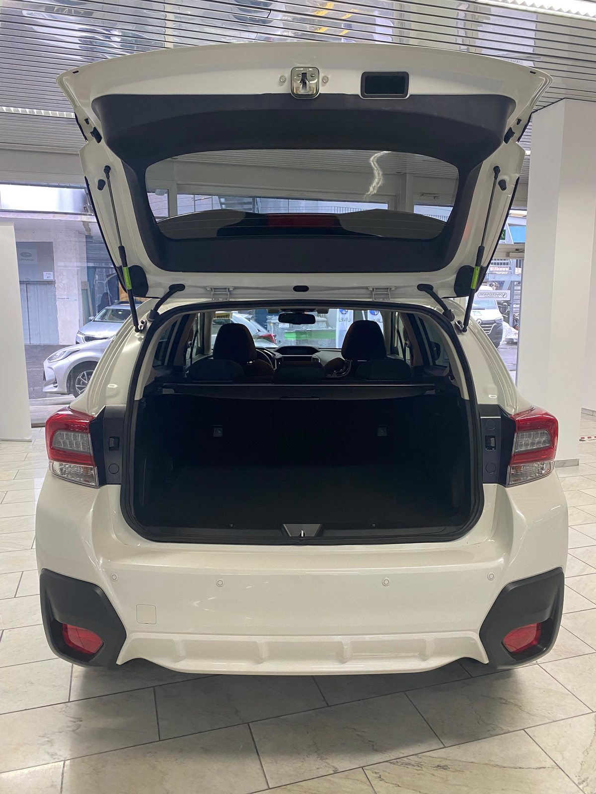 SUBARU XV 2.0i e-Boxer Swiss Plus, Mild-Hybrid Benzin/Elektro, Vorführwagen, Automatik - 5