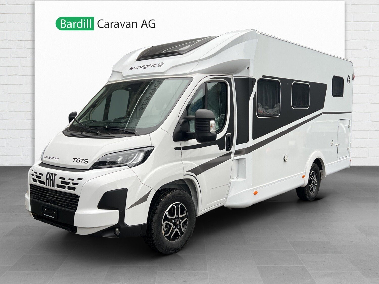 SUNLIGHT Adventure T 67S