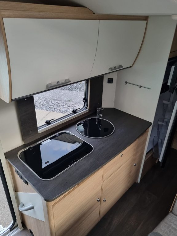 SUNLIGHT Adventure A68, Diesel, Occasion / Utilisé, Manuelle - 4